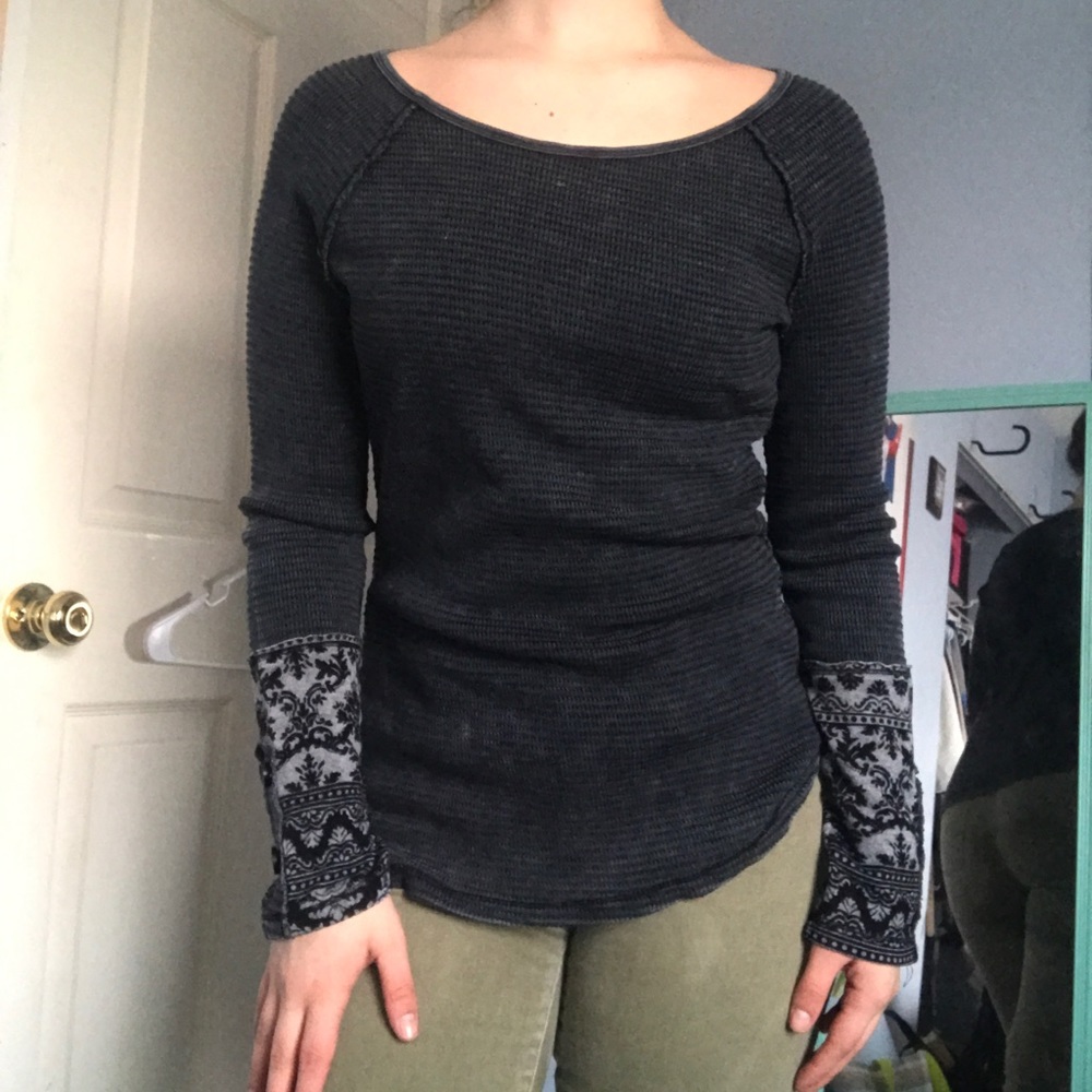 Detailed Long Sleeved Shirt